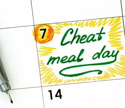 Kalender bei dem der Cheat day gehighlightet ist.